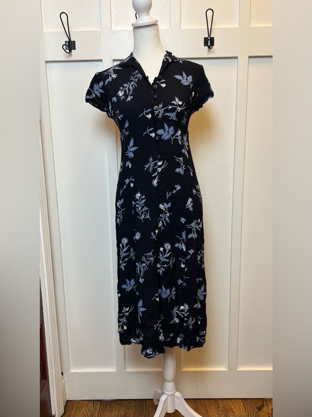 Vintage Ann Taylor Loft Sz 2 Button Down Shirt Dress Navy Floral Cottagecore AOP - Picture 1 of 7